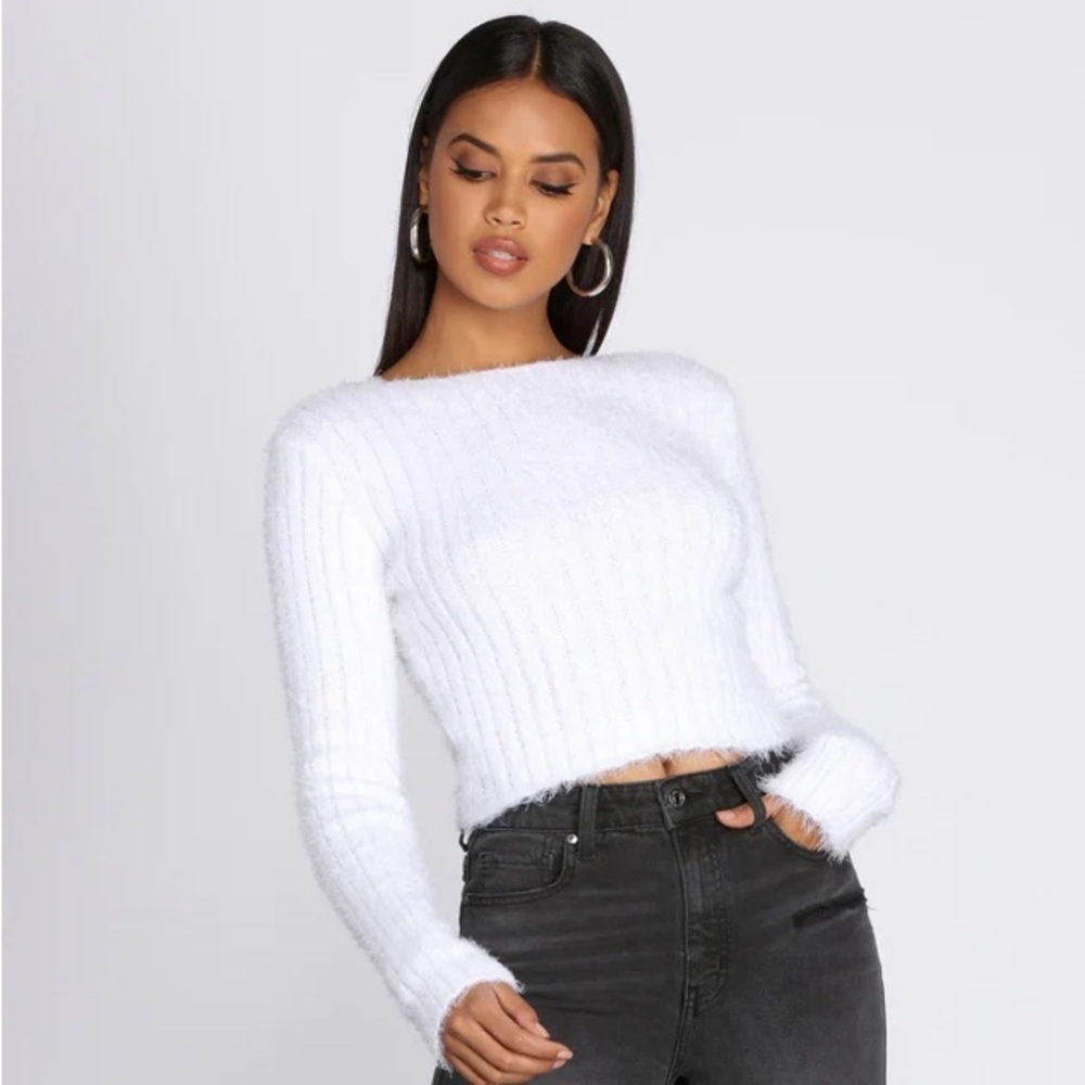 Windsor White Fuzzy Cropped Pull Over Sweater